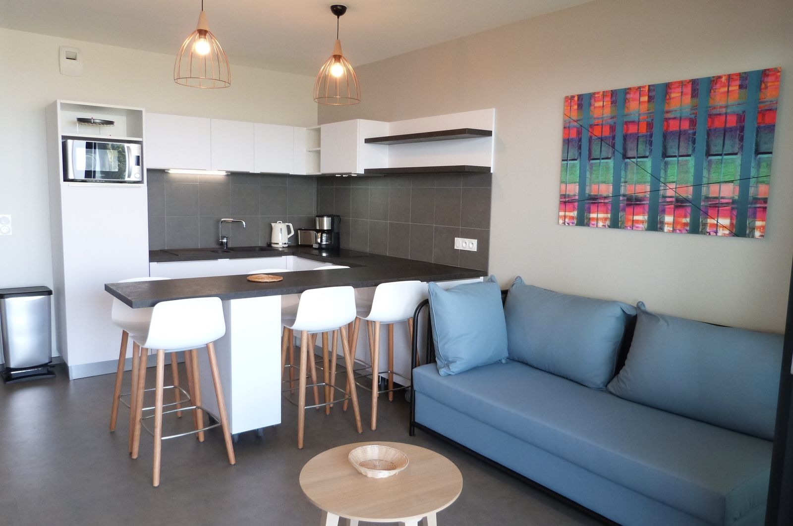 Appartement vue mer pour 2 à 6 pers, en rez-de-jardin, 2 chambres, accès direct plage